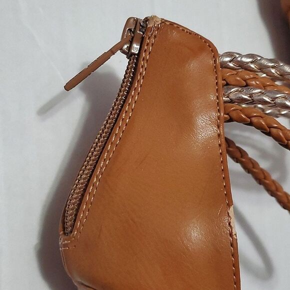 Michael Antonio Almond & Metallic Gold Chunky Heeled Strappy Sandals - Picture 10 of 15